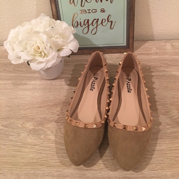 Tan with gold accent studs. Bought on Poshmark - Picture 2 of 3